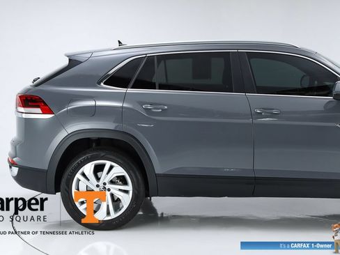 Used 2021 Volkswagen Atlas Cross Sport SEL FWD image 11