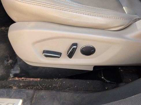 Used 2018 Ford Explorer Limited w/ Ford Safe & Smart Package FWD image 13
