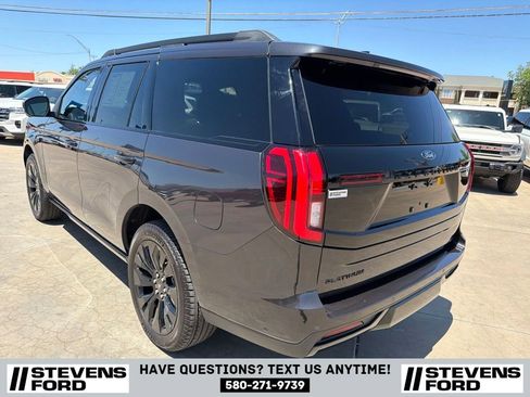 Used 2025 Ford Expedition Platinum w/ Stealth Appearance Package AWD/4WD image 5