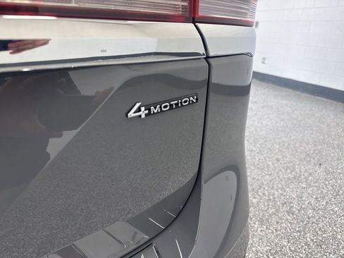 New 2026 Volkswagen Atlas SE image 5