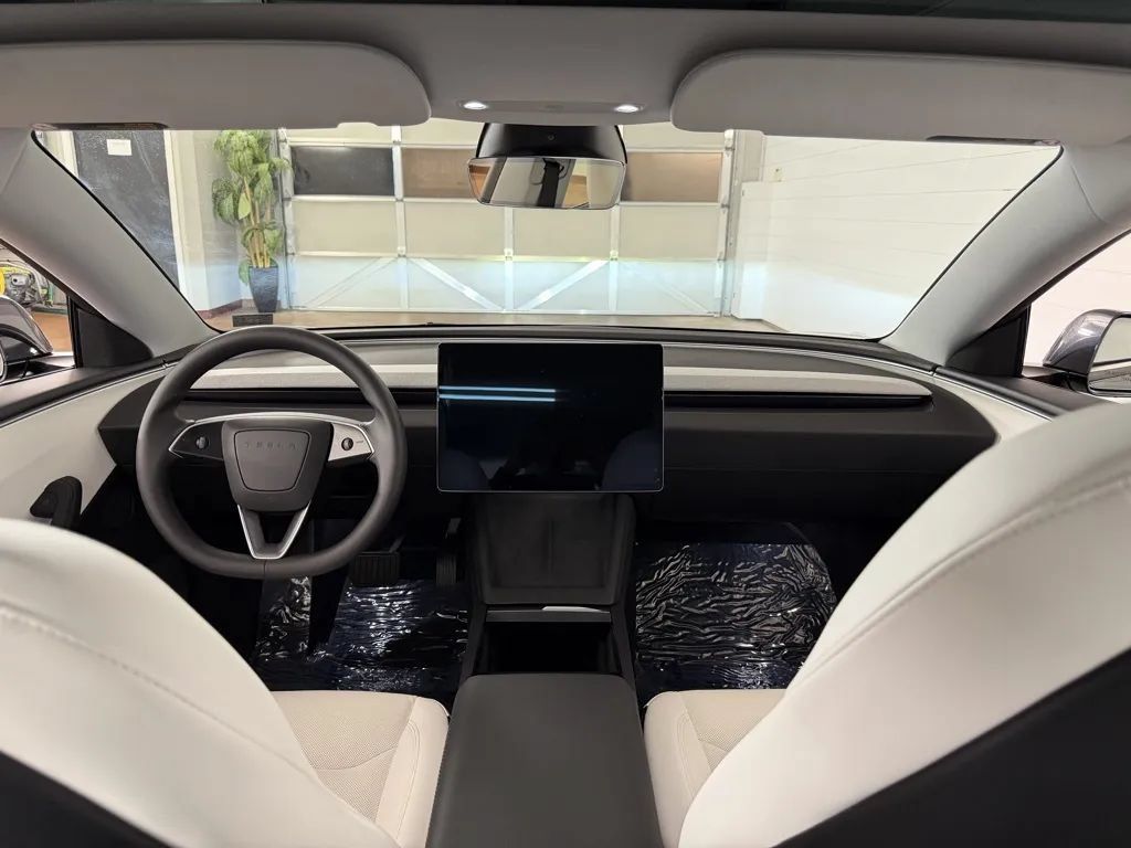 Used 2025 Tesla Model 3 Long Range AWD/4WD image 29