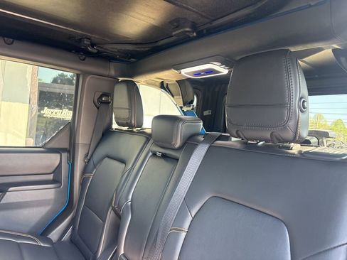 Used 2024 Ford Bronco Badlands image 5