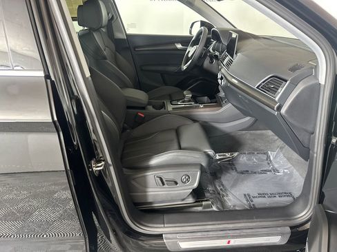 Used 2024 Audi Q5 2.0T Premium Plus w/ Premium Plus Package AWD/4WD image 13