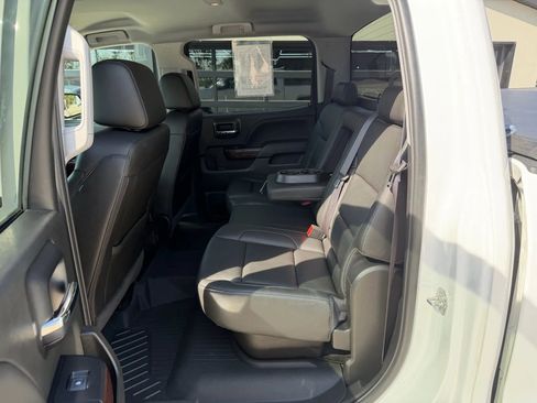 Used 2017 GMC Sierra 1500 SLT w/ SLT Premium Package image 32