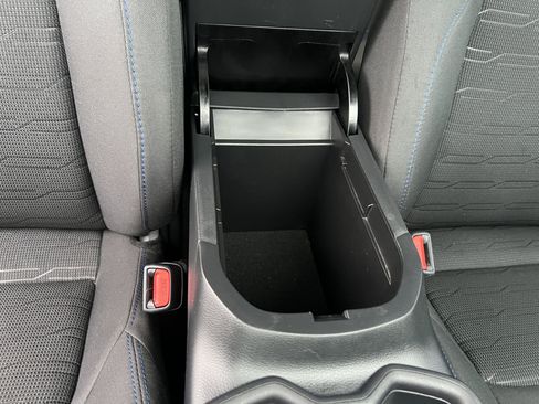 Used 2024 Toyota RAV4 SE image 25