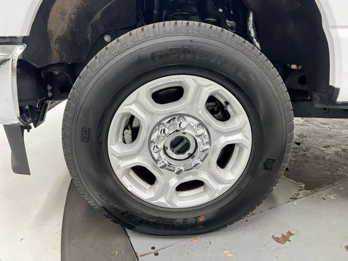 Used 2026 Ford F250 XLT AWD/4WD image 26