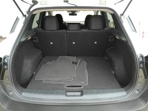 Used 2025 Nissan Kicks SV FWD image 24