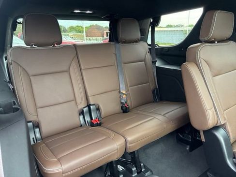 Certified 2023 Chevrolet Tahoe High Country w/ LPO, Illumination Package AWD/4WD image 26