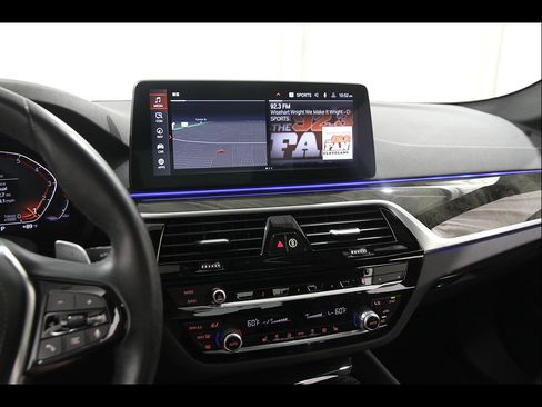 Certified 2023 BMW 530i xDrive w/ Premium Package AWD/4WD image 9
