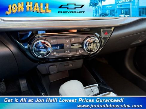 Used 2026 Chevrolet Trax ACTIV FWD image 26