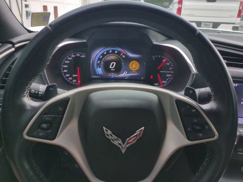 Certified 2015 Chevrolet Corvette Stingray Coupe RWD image 30