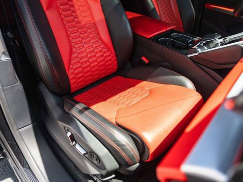 Used 2020 Lamborghini Urus image 21