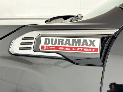 Used 2025 GMC Sierra 3500 Denali w/ Denali Reserve Package image 10