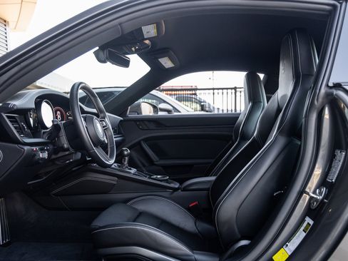 Certified 2022 Porsche 911 GT3 Touring image 31