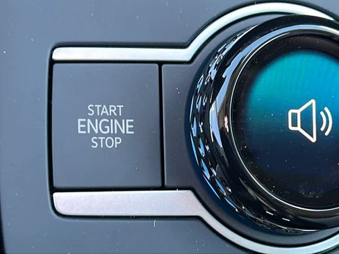 New 2026 Volkswagen Tiguan S image 17