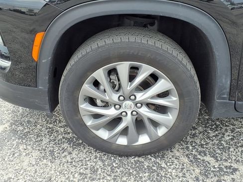 Used 2025 Buick Enclave Preferred AWD/4WD image 14