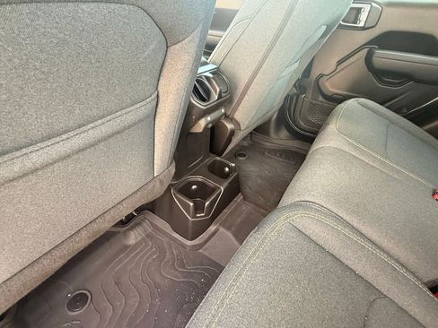 Certified 2025 Jeep Gladiator Sport image 28