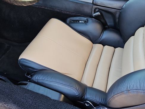 Used 1991 Chevrolet Corvette image 12