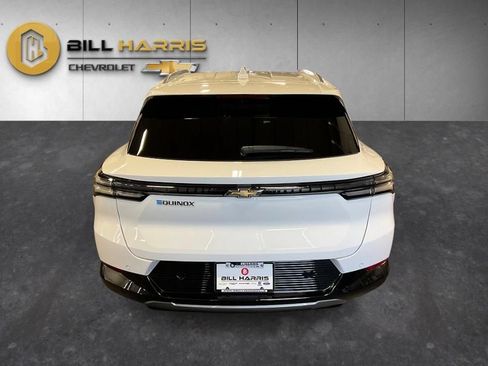 Used 2026 Chevrolet Equinox EV LT w/ Convenience Package II FWD image 11