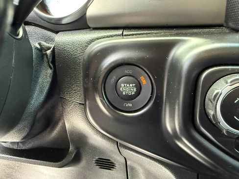 Used 2021 Jeep Wrangler Unlimited Sport AWD/4WD image 61