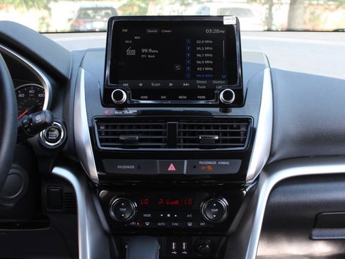 Used 2025 Mitsubishi Eclipse Cross SEL AWD/4WD image 15