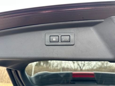 Certified 2024 Subaru Outback Limited image 23