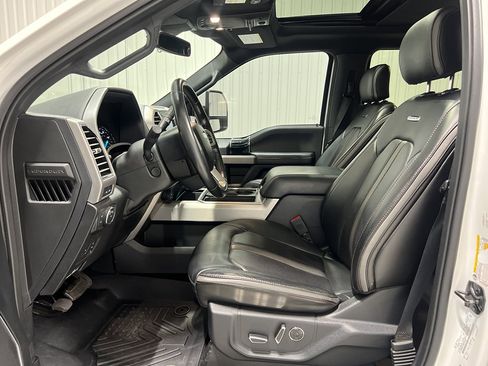 Used 2021 Ford F450 Platinum w/ FX4 Off-Road Package image 18