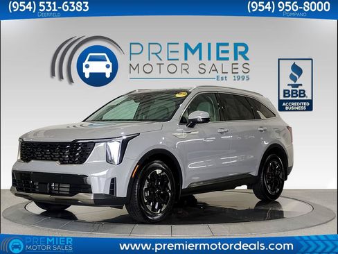 Used 2025 Kia Sorento S w/ Panoramic Sunroof Package FWD image 1