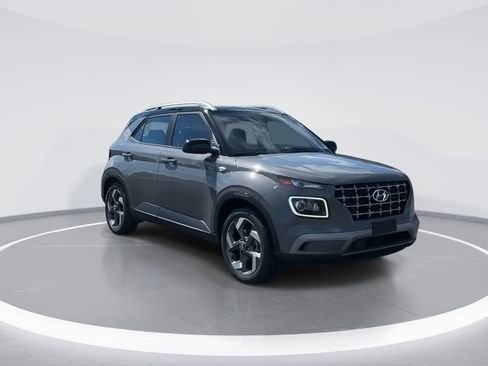 Certified 2022 Hyundai Venue Limited image 9
