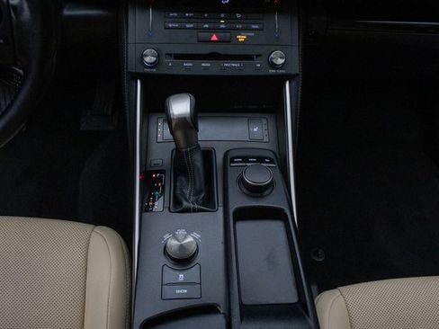 Used 2016 Lexus IS 300 AWD image 22