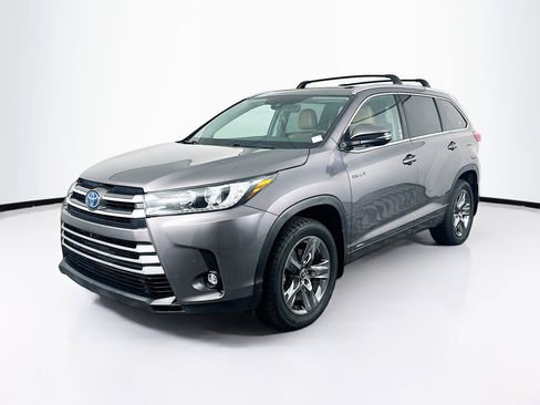 Used 2019 Toyota Highlander Limited Platinum w/ Carpet Mat Package (TMS) AWD/4WD image 3