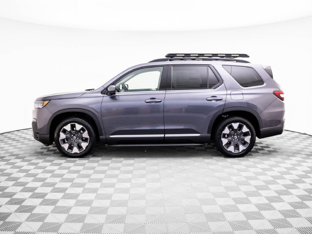 Certified 2026 Honda Pilot Touring image 2
