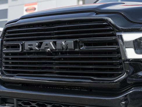 Used 2021 RAM 3500 Laramie w/ Night Edition image 17