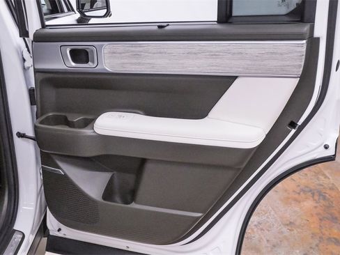 Used 2025 Hyundai Santa Fe Calligraphy image 38