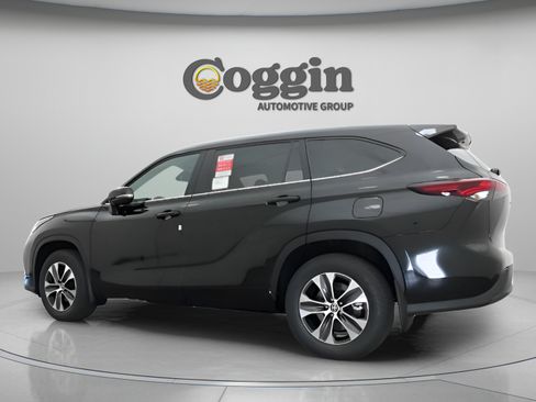 Certified 2026 Toyota Highlander XLE AWD/4WD image 20