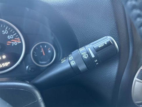 Used 2017 Jeep Wrangler Unlimited Sahara image 25