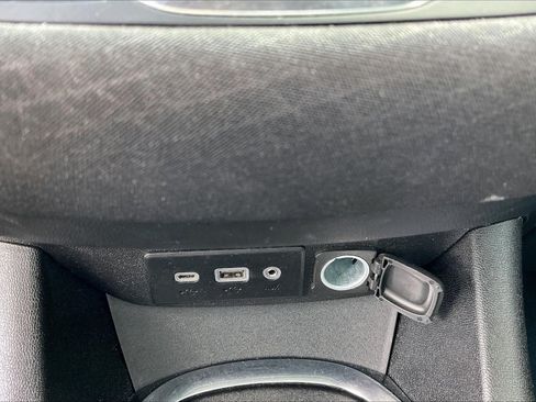 Used 2023 Chevrolet Malibu LT FWD image 31