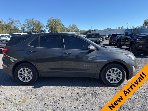 Used 2018 Chevrolet Equinox LS image 6