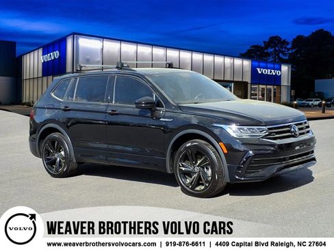 Used 2024 Volkswagen Tiguan SE R-Line FWD image 1