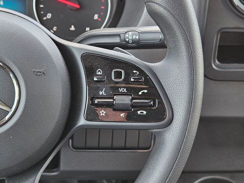 Used 2023 Mercedes-Benz Sprinter 3500 image 16