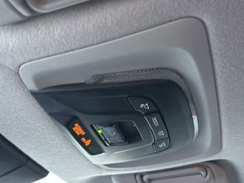 Used 2024 Toyota Corolla Cross LE image 23