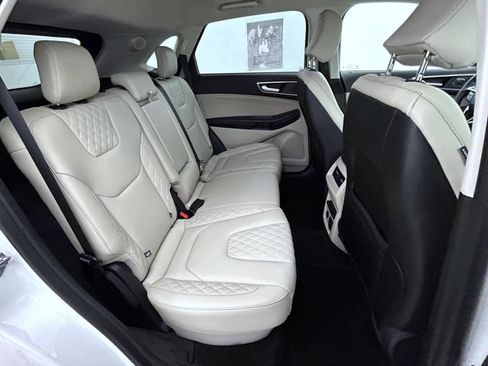 Used 2024 Ford Edge Titanium AWD/4WD image 18