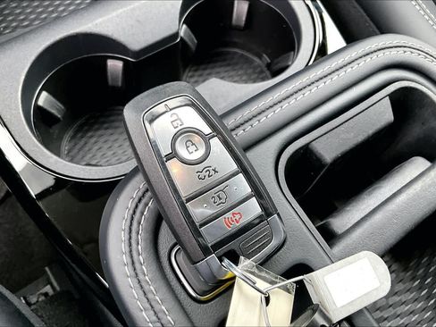 Used 2025 Ford Mustang Mach-E Select w/ Comfort Package Lite RWD image 17