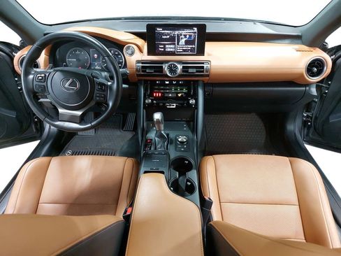 Used 2022 Lexus IS 300 AWD w/ Comfort Package image 9