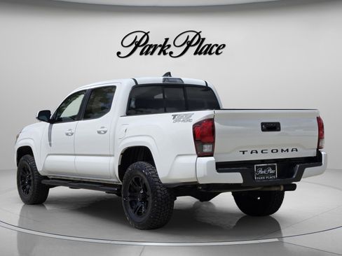 Used 2022 Toyota Tacoma SR w/ SR Convenience Package image 3