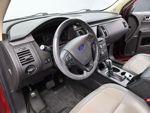 Used 2019 Ford Flex SEL w/ Equipment Group 202A AWD/4WD image 18