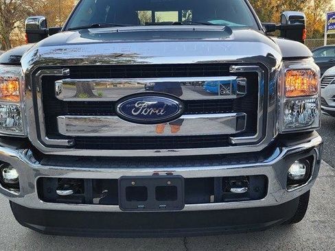 Used 2015 Ford F250 Lariat w/ Lariat Ultimate Package image 4