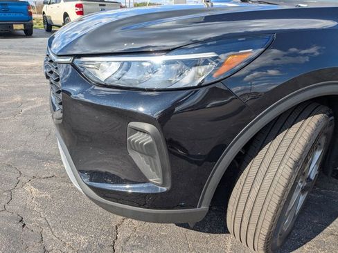 Certified 2025 Ford Escape ST-Line image 5