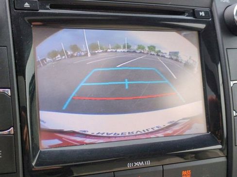 Used 2016 Toyota Camry LE w/ Moonroof Package FWD image 8