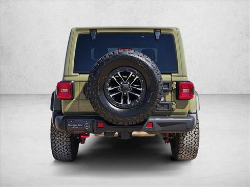 Used 2026 Jeep Wrangler Rubicon AWD/4WD image 7